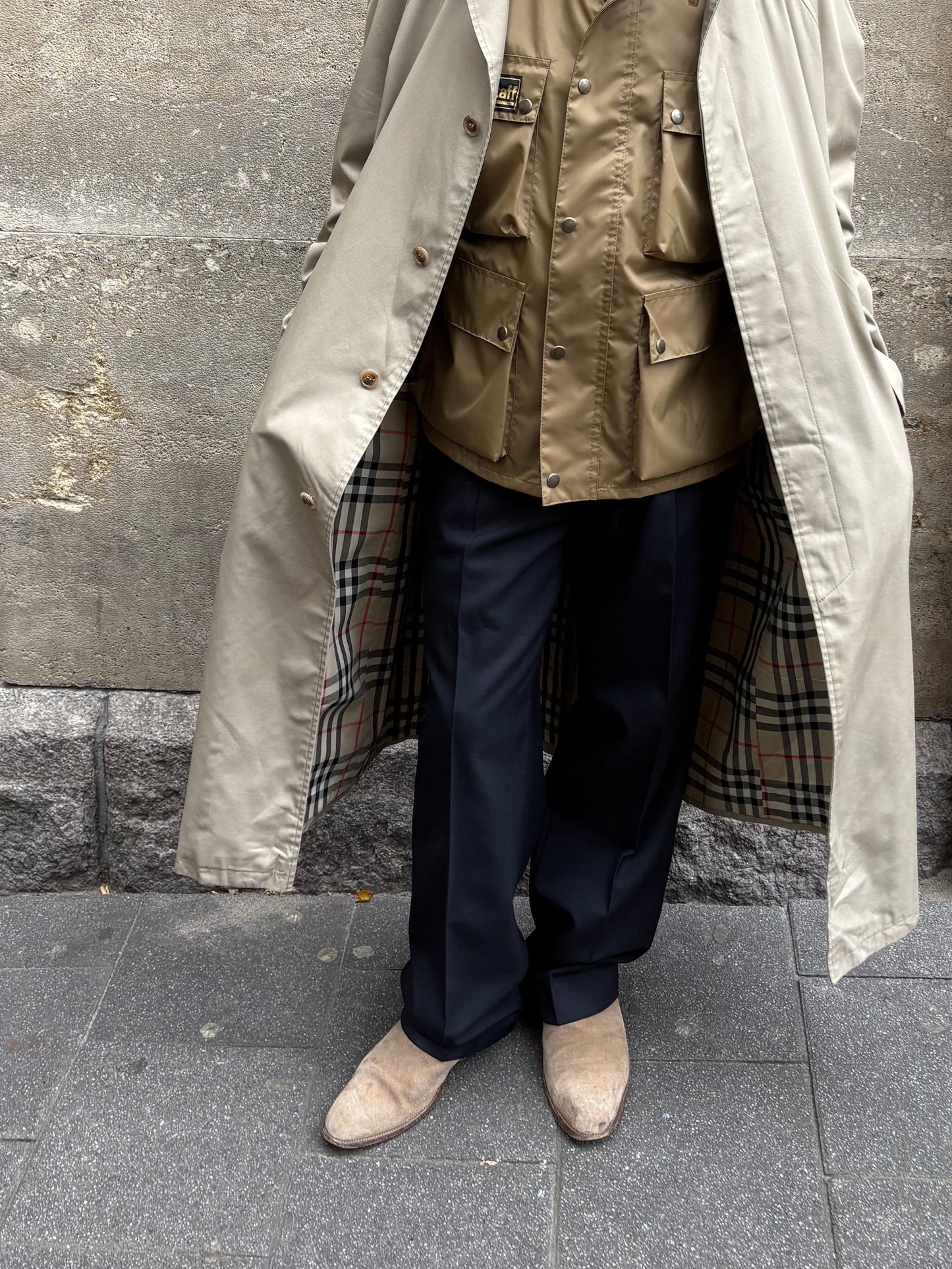 BURBERRY TRENCHCOAT