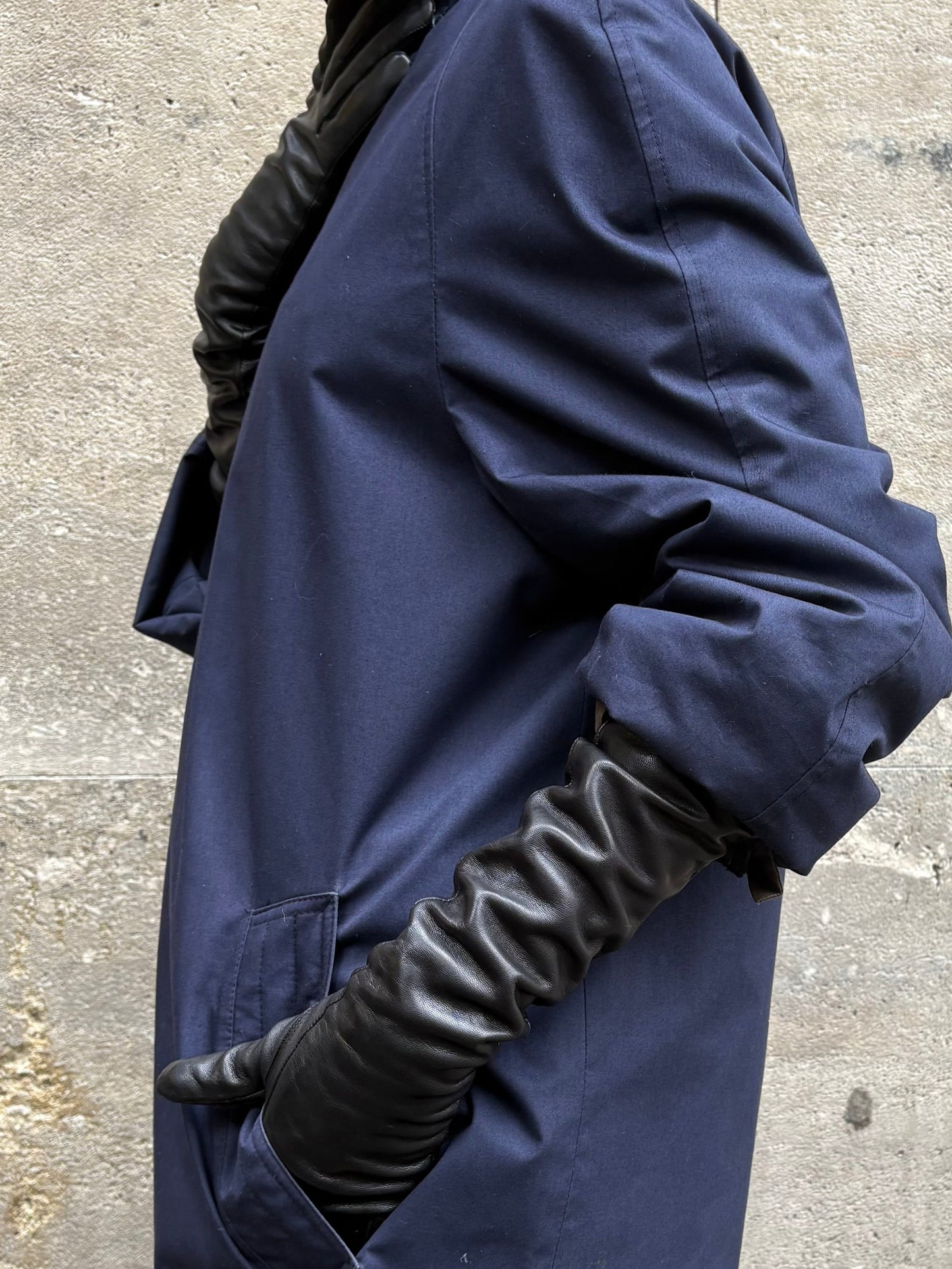 EXTRA LONG LEATHER GLOVES