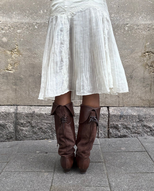 LINED LEATHER AND SUEDE BOOT