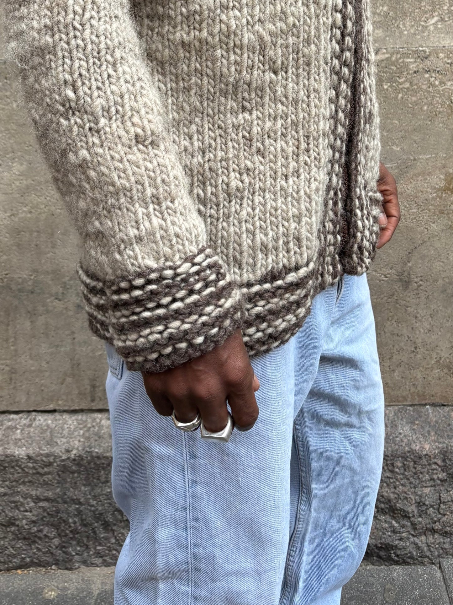 HEAVY KNIT VEST